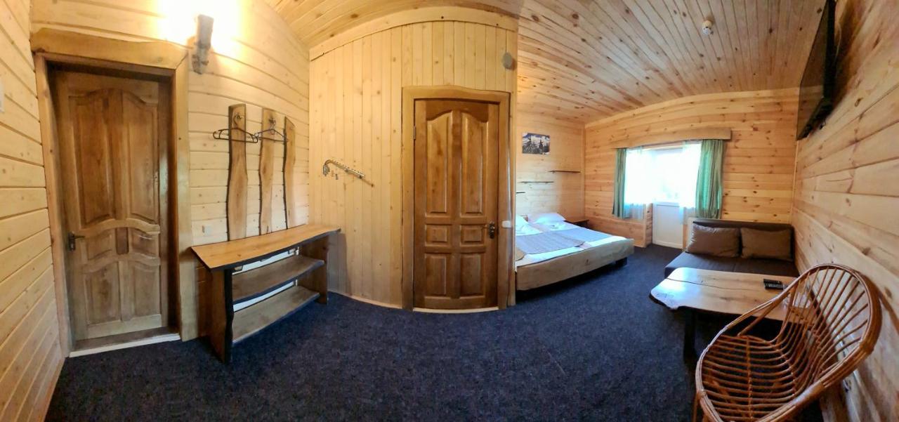 Alpin Eco Chalet & Wellness Dragobrat Extérieur photo